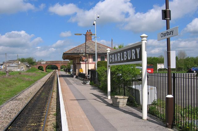 By train, Charlbury