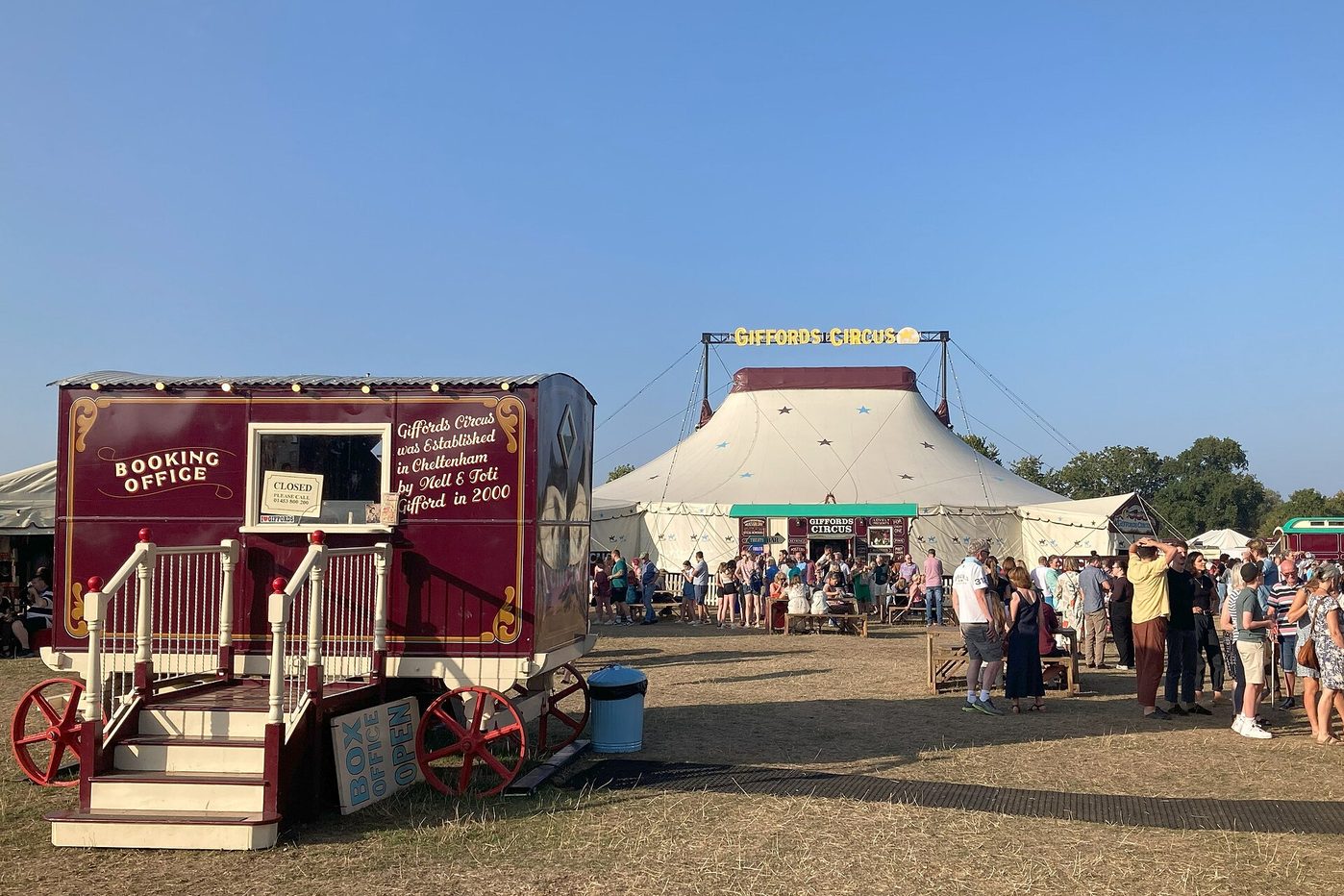 Giffords Circus